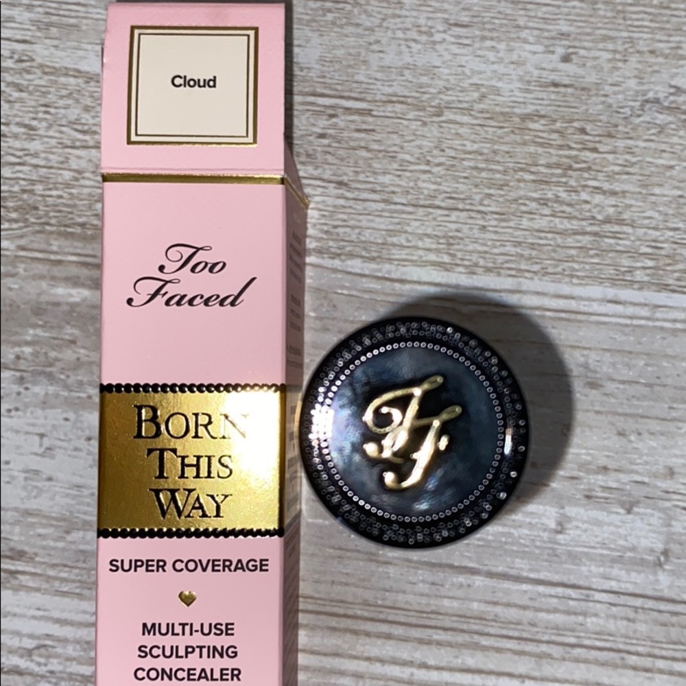 Full Coverage Concealer - Picture 7 of 7